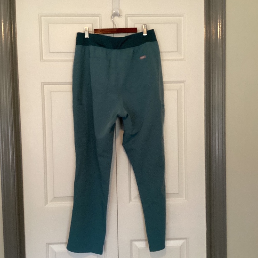 Figs scrub pants - Picture 2 of 3